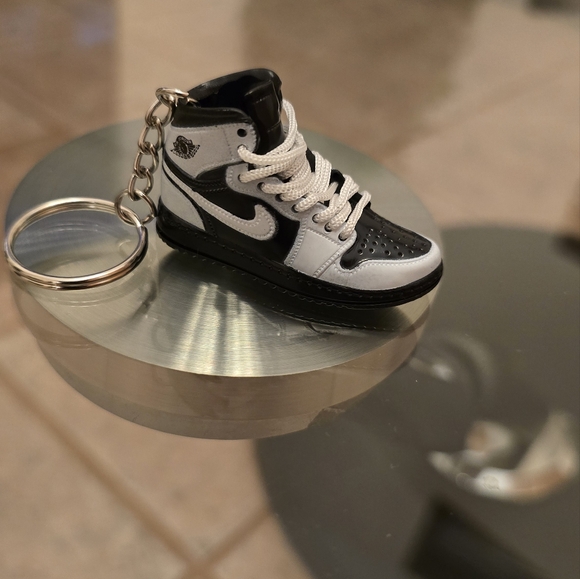 Nike Jordan 1 High Black and White High-Top Sneaker Key Chain - Picture 2 of 3